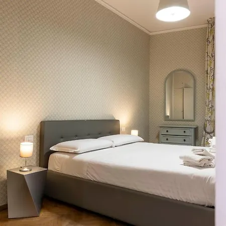 Апартаменты Ponte Vecchio Elegant *